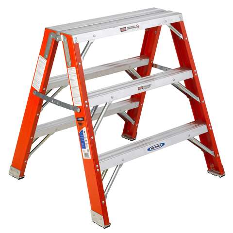 Werner 3 ft. H Fiberglass Platform Ladder Type IA 300 lb. capacity